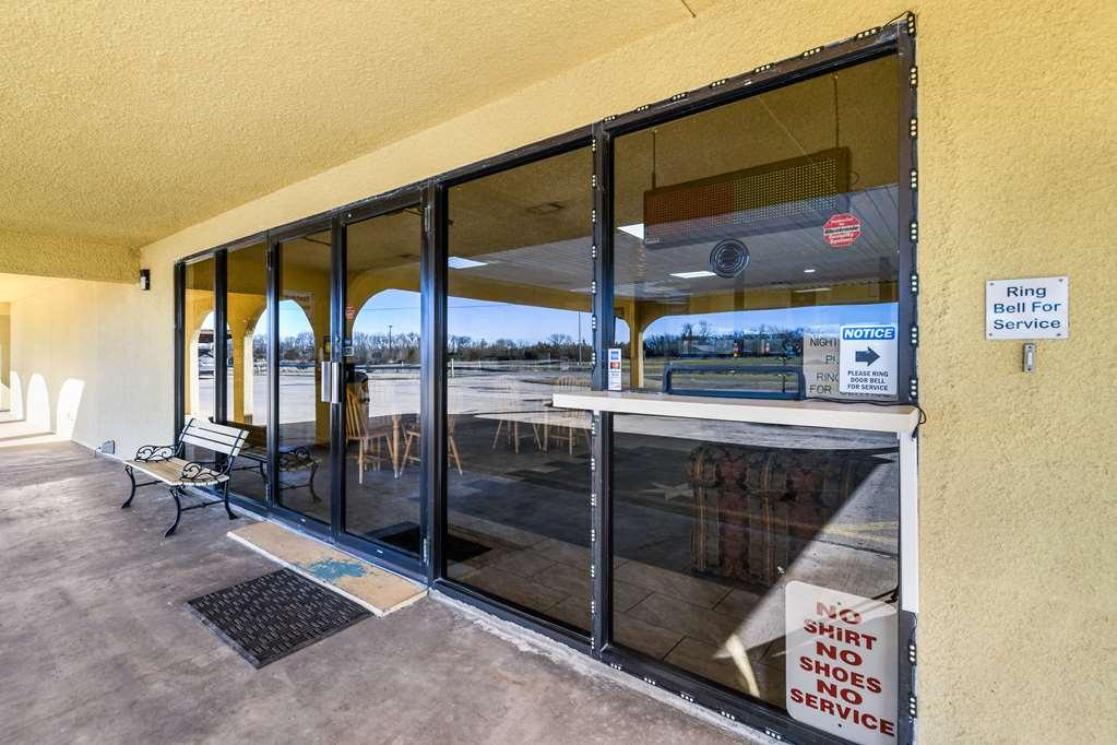 Americas Best Value Inn Bonham Extérieur photo