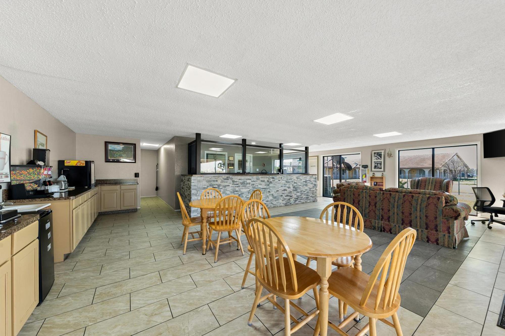 Americas Best Value Inn Bonham Extérieur photo