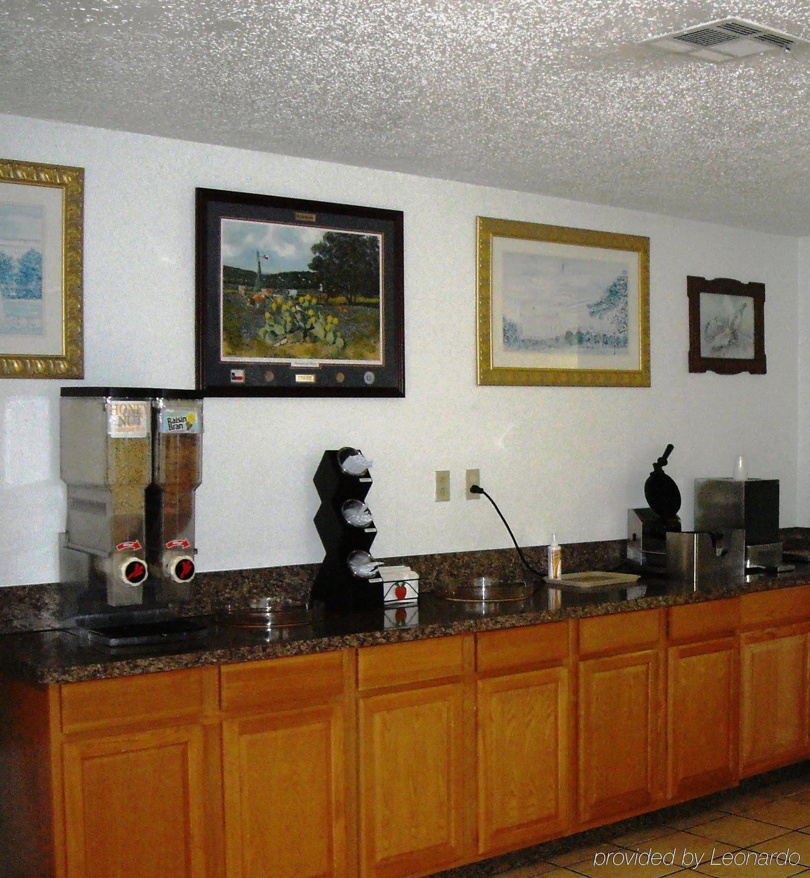 Americas Best Value Inn Bonham Extérieur photo